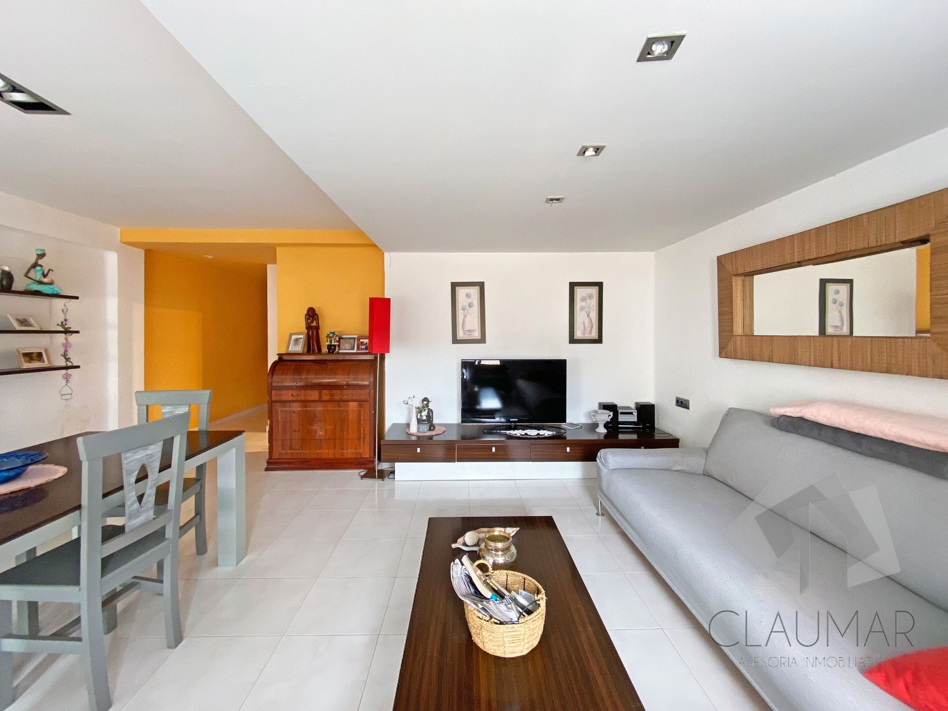 Living room of Flat for sale in Gandia  with Air Conditioner, Heating and Terrace