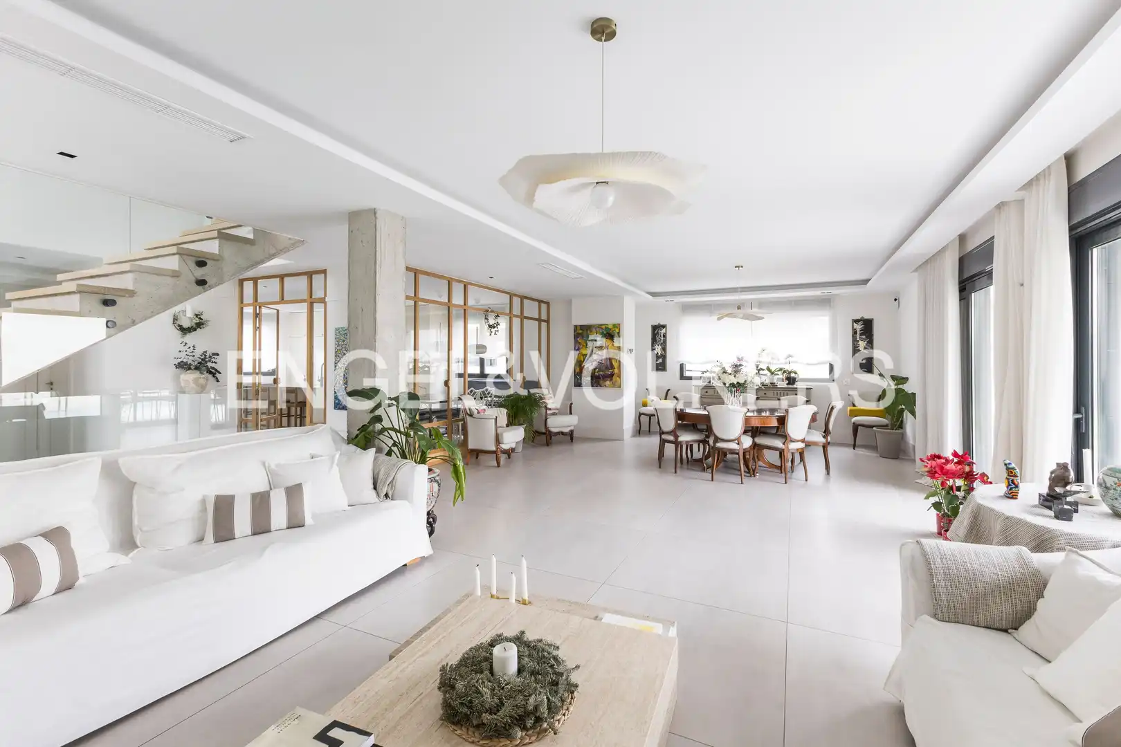 Sala d'estar de Casa o xalet de lloguer en Madrid amb Aire condicionat, Calefacció i Jardí privat