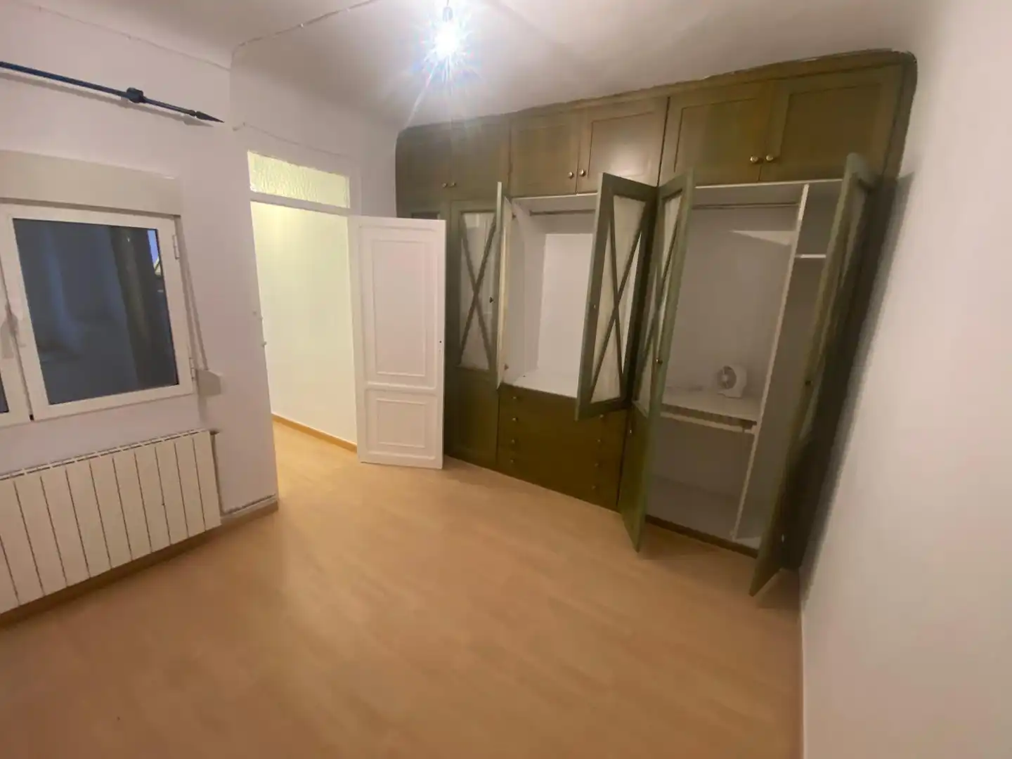 Schlafzimmer von Haus oder Chalet zur Miete in Yecla mit Heizung, Ofen und Waschmaschine