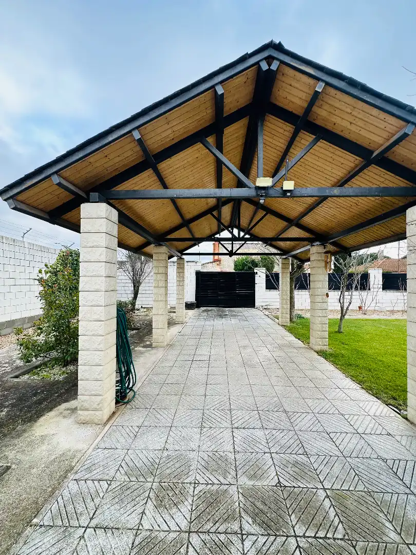 Vista exterior de Casa o chalet en venta en Mojados con Calefacción, Jardín privado y Terraza