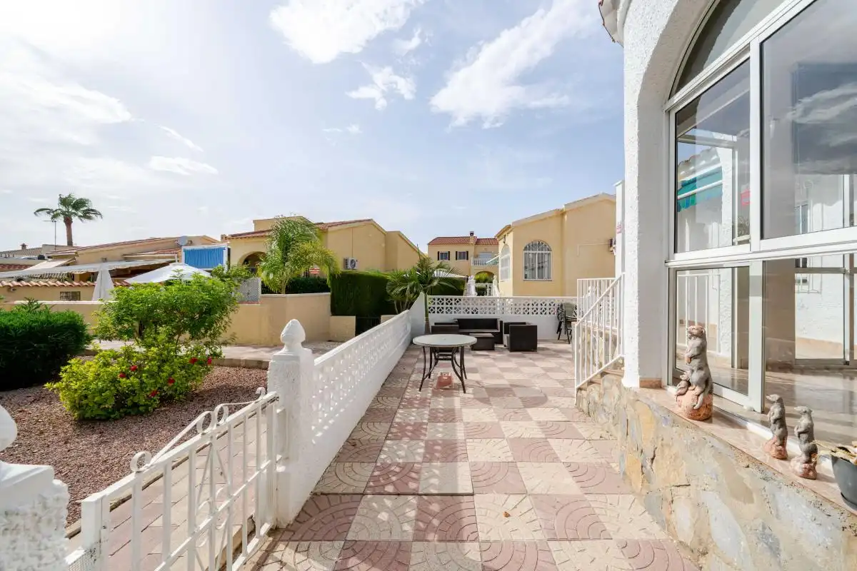 Terraza de Casa o chalet de alquiler en Elche / Elx con Aire acondicionado, Calefacción y Jardín privado