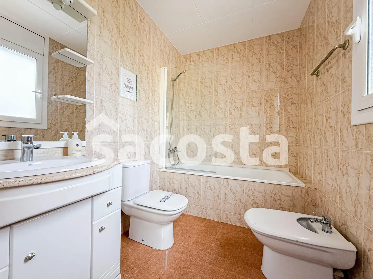 Baño de Casa o chalet en venta en Lloret de Mar con Aire acondicionado, Calefacción y Jardín privado