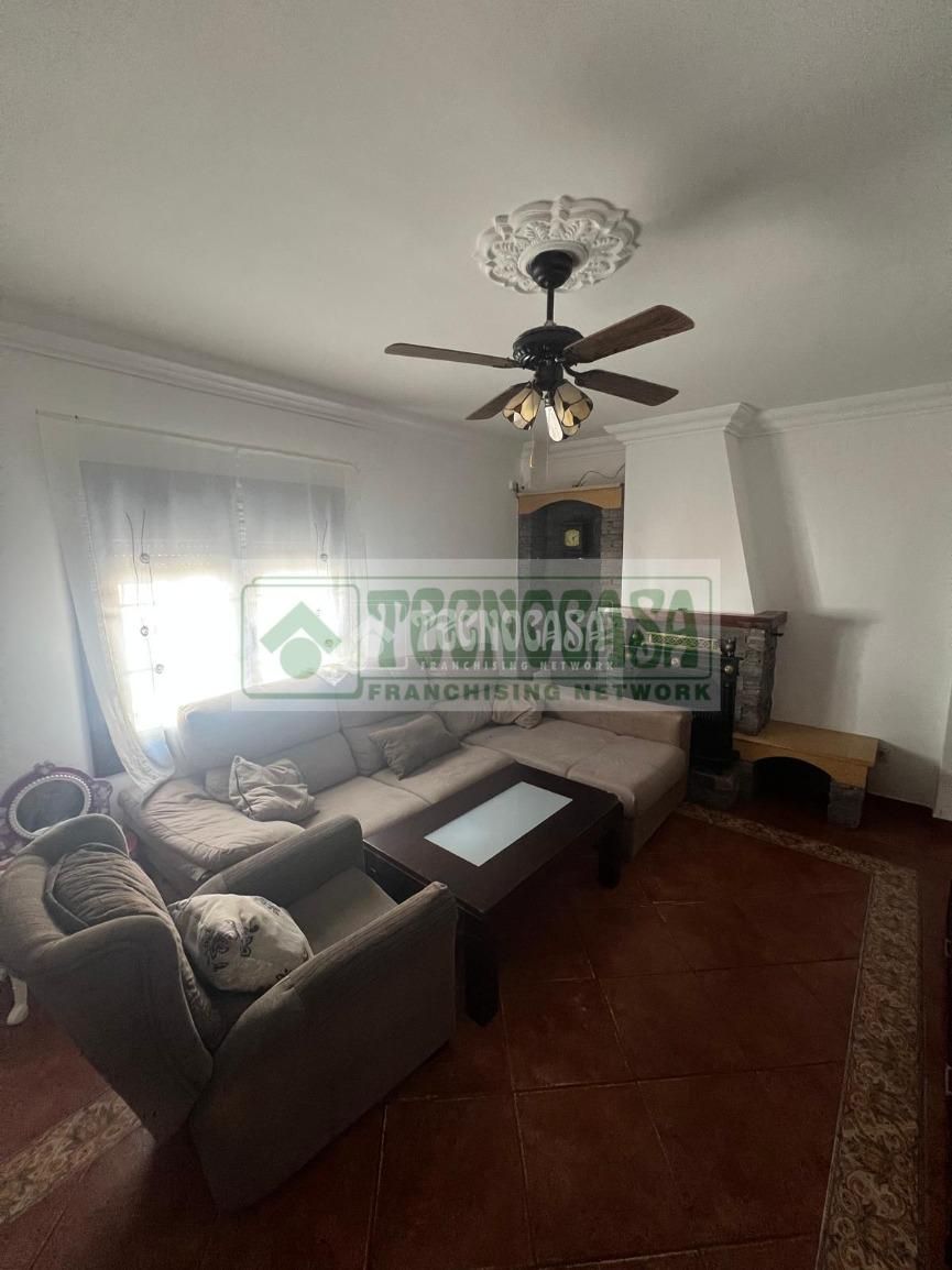 Sala d'estar de Casa adosada en venda en Ronda amb Aire condicionat, Calefacció i Terrassa