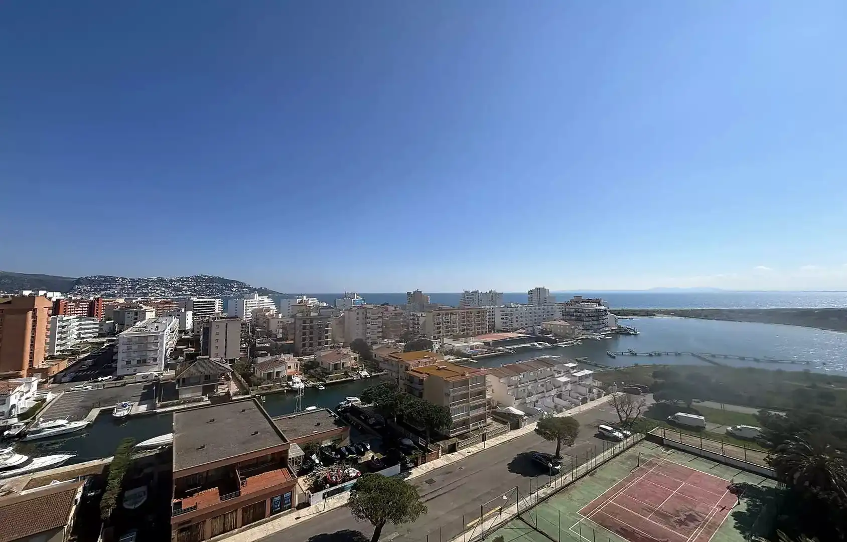 Studio with pool for sale in Calle ponnet 11, imagen 2