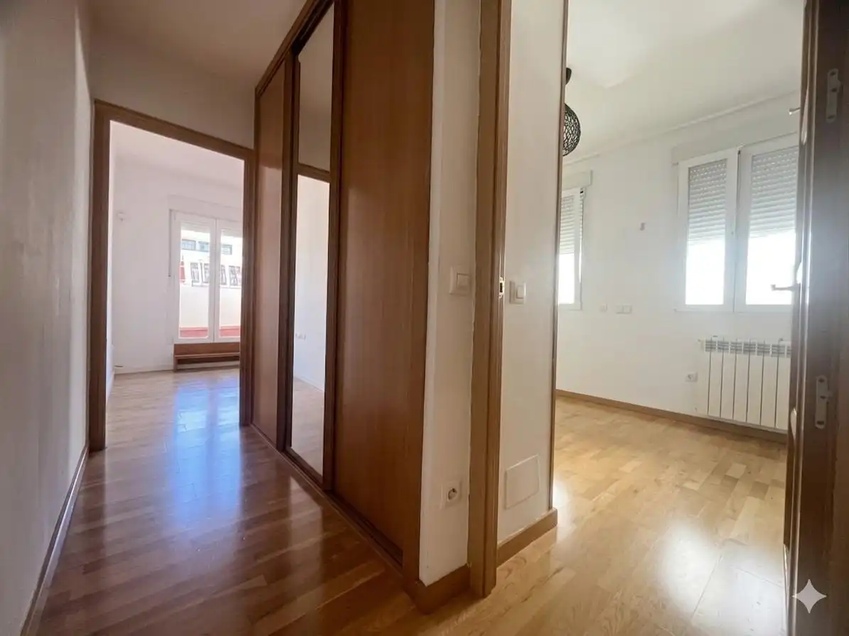 Dachboden zur Miete in Madrid mit Klimaanlage, Heizung und Terrasse