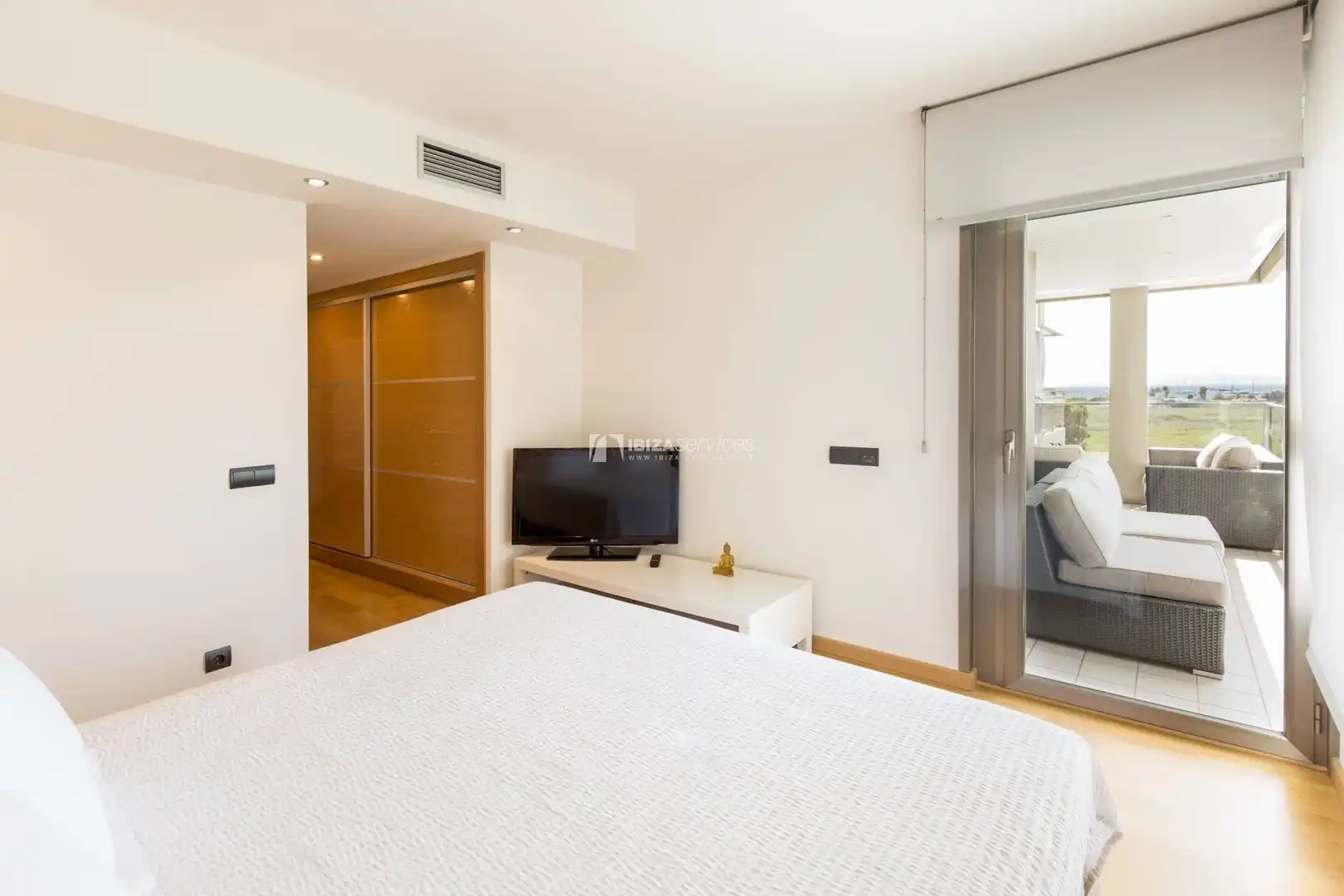 Flat for rent in Marina Botafoc - Platja de Talamanca