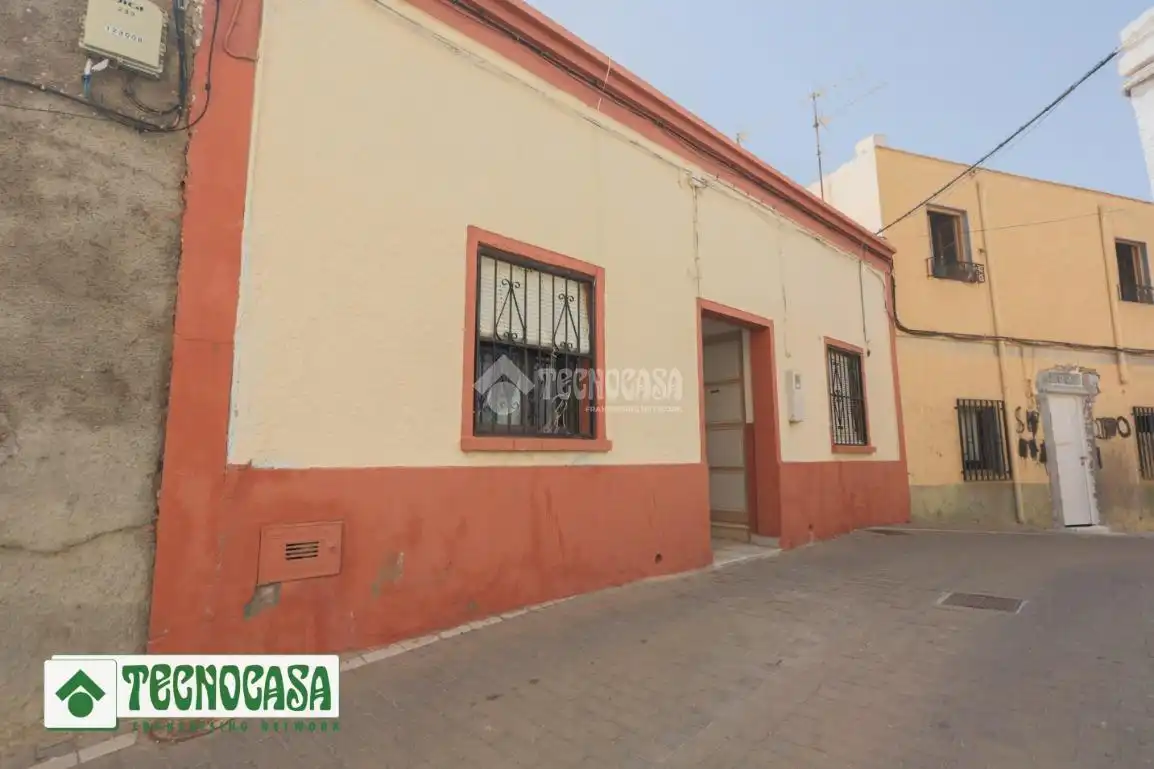 Exterior view of Detached homes for sale in Adra