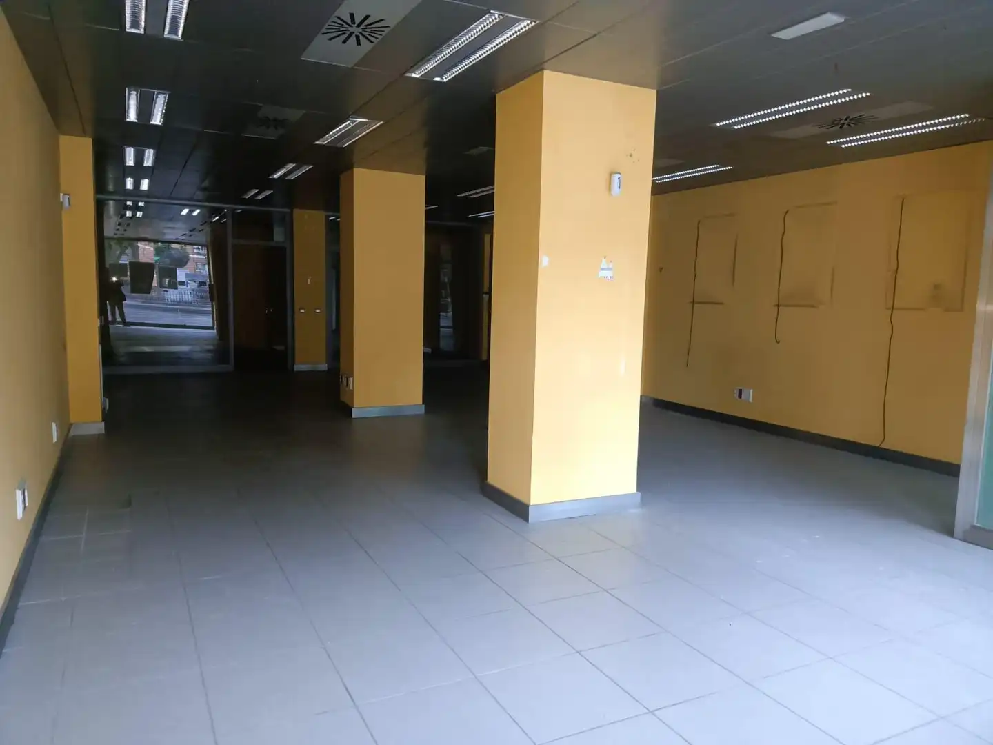 Geschaftsraum zum Verkauf in Avenida Dr. Mendiguchía Carriche, San Nicasio