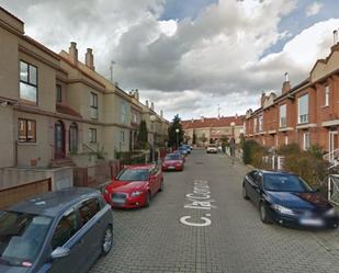 Vista exterior de Casa adosada en venda en  Logroño amb Aire condicionat, Calefacció i Jardí privat