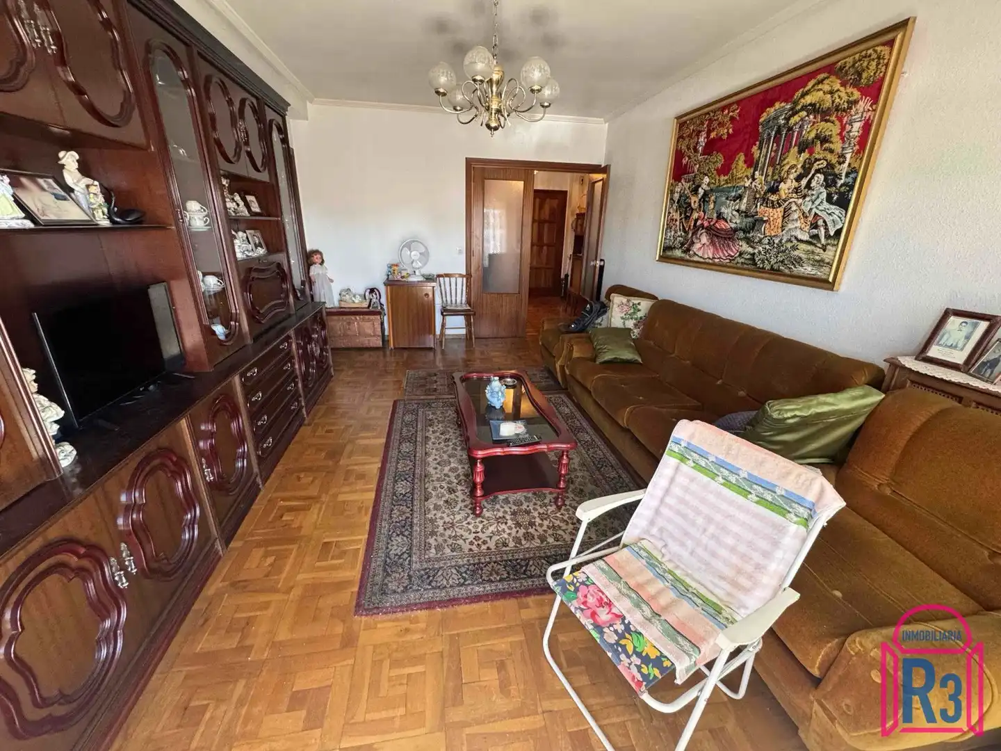 Sala d'estar de Pis en venda en León Capital  amb Calefacció i Terrassa