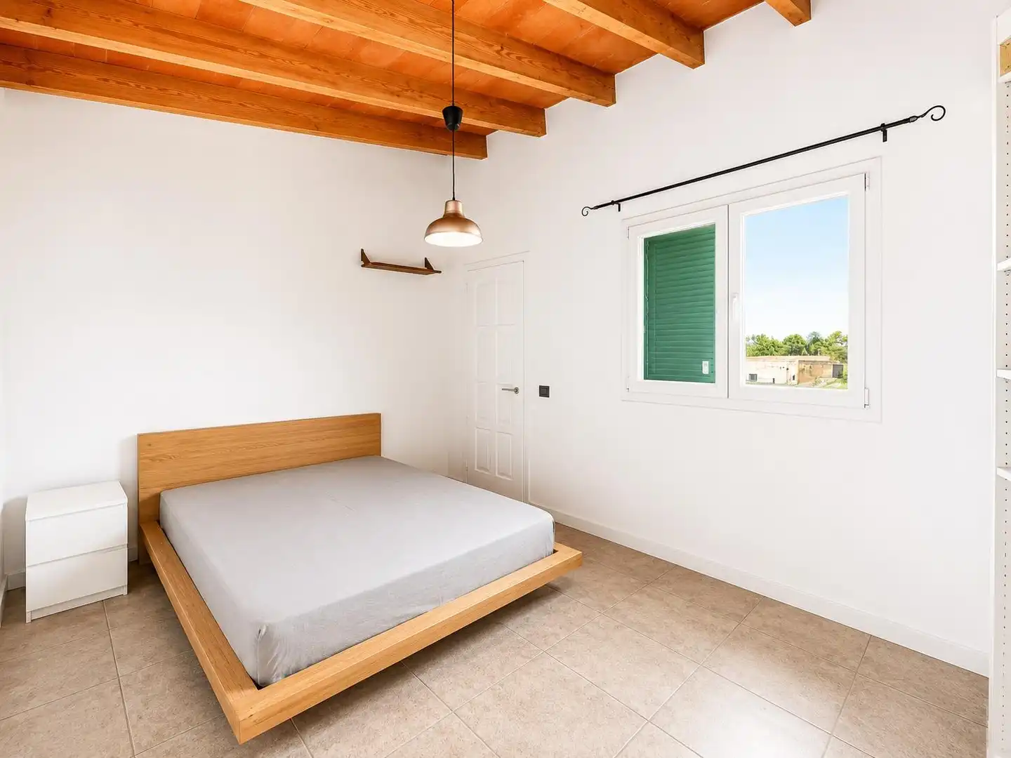 Habitación de Finca rústica en venta en Sant Joan con Aire acondicionado, Calefacción y Jardín privado