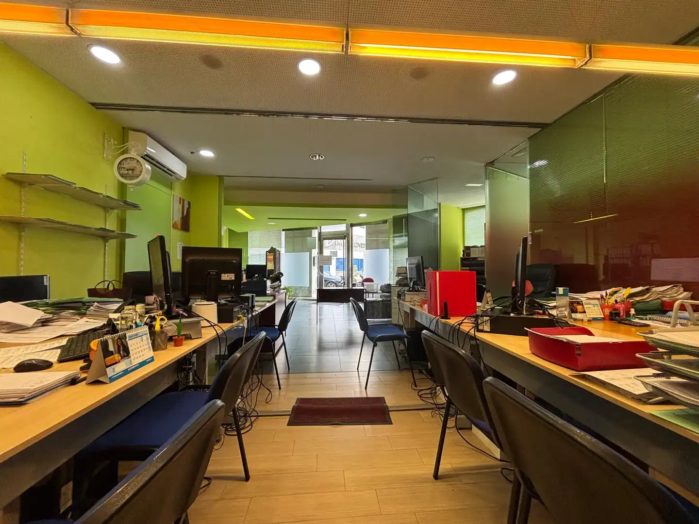 Commercial properties for sale in Sevilla  with Air Conditioner