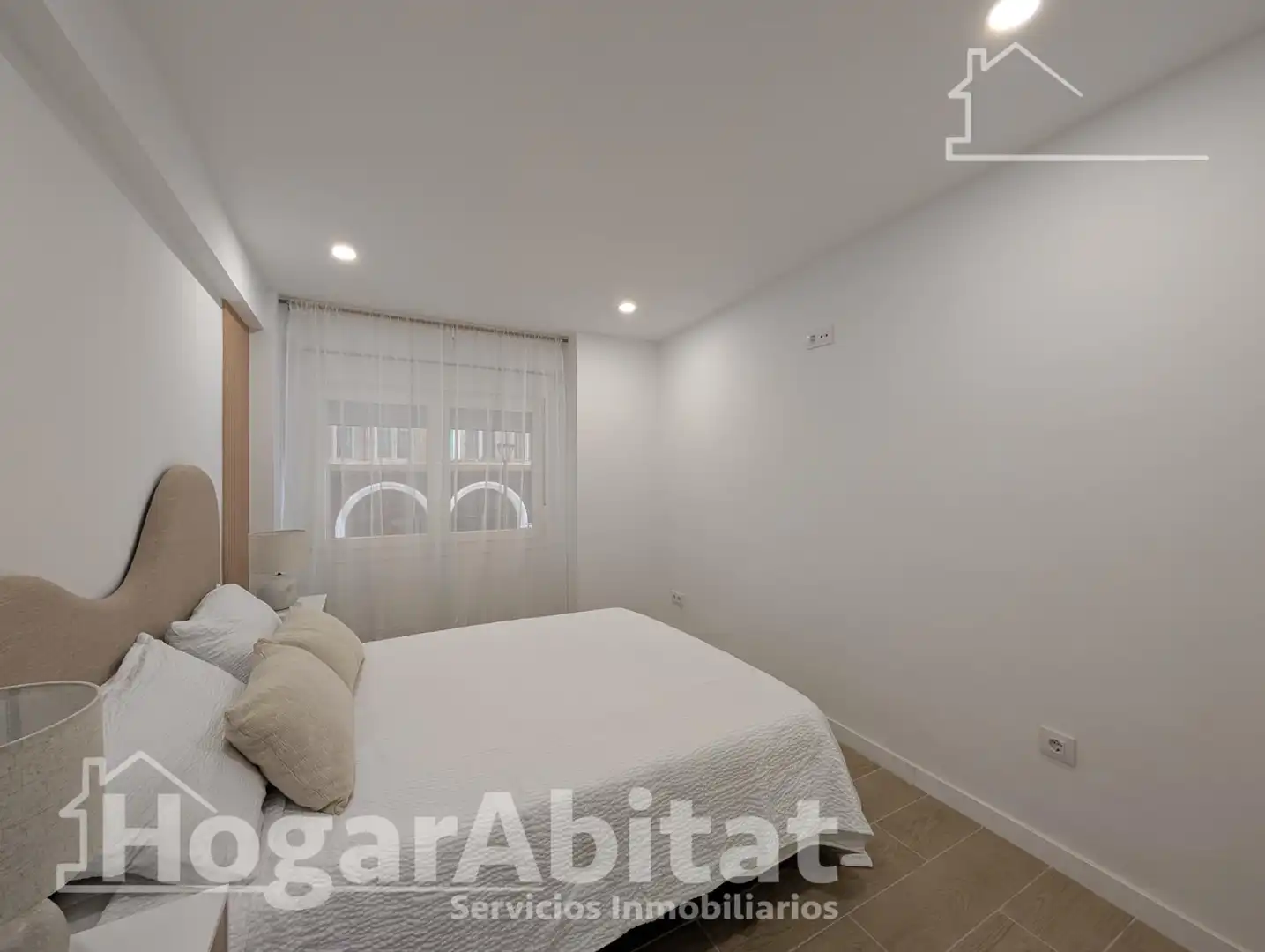 Dormitori de Pis en venda en Alicante / Alacant amb Aire condicionat i Moblat