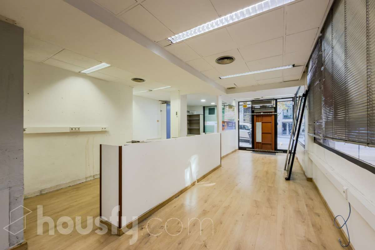 Premises for sale in  Barcelona Capital  with Air Conditioner