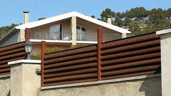 Vista exterior de Residencial en venda en Castelló de Farfanya