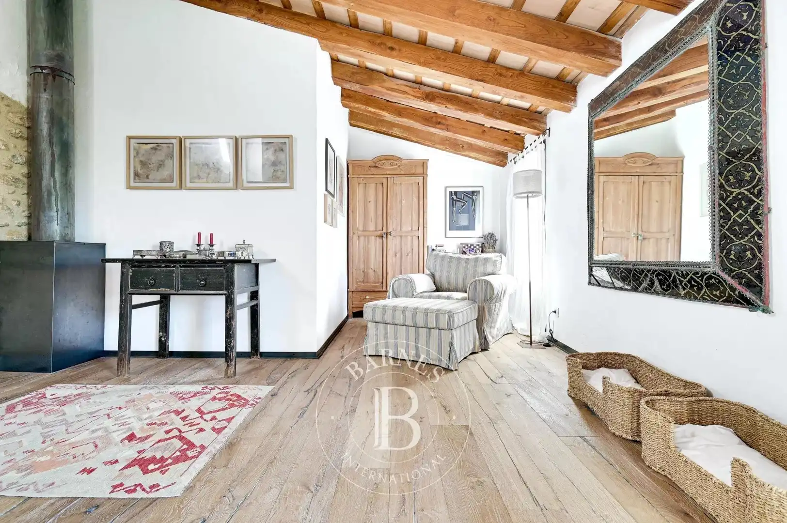 Habitación de Finca rústica en venta en Esponellà con Calefacción, Piscina y Amueblado
