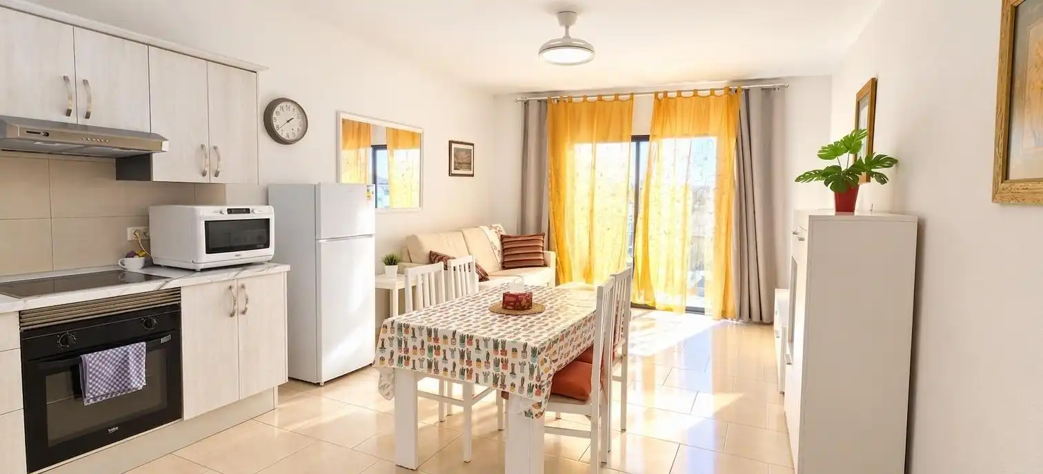Apartamento con piscina en alquiler en Avenida Ernesto Sarti 9, imagen 3