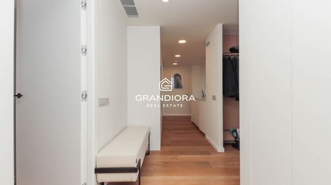 Ático Contemporáneo con Terraza de 40 m y Vistas al Mediterráneo en La Plana, Sitges, Bild 4