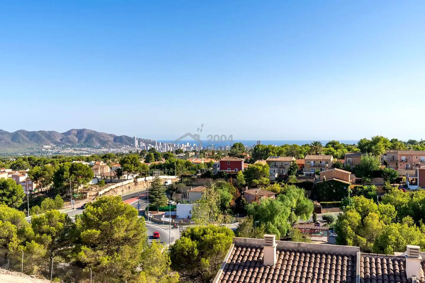 Vista exterior de Casa adosada en venta en La Nucia con Aire acondicionado, Jardín privado y Terraza