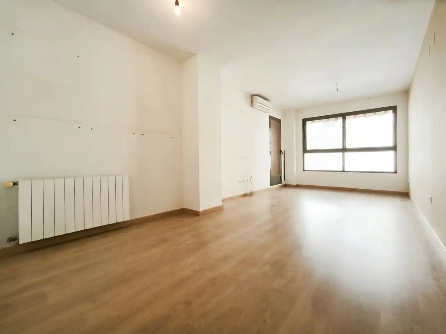 Living room of Flat for sale in Plaza Xúquer