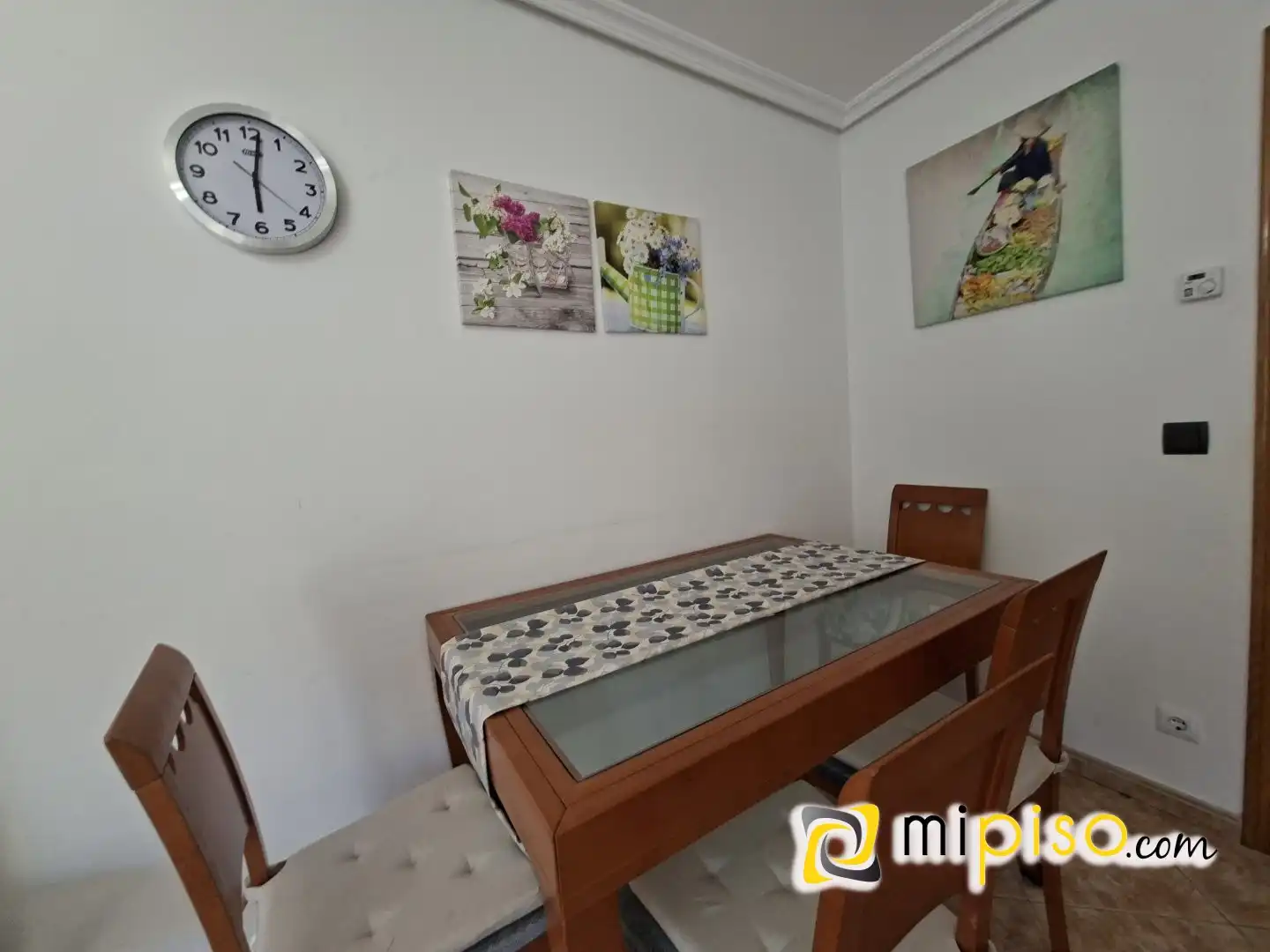 Comedor de Piso en venta en Bareyo con Calefacción, Terraza y Piscina