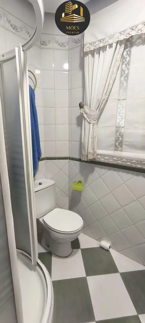Badezimmer von Haus oder Chalet zum Verkauf in Úbeda mit Klimaanlage, Heizung und Terrasse