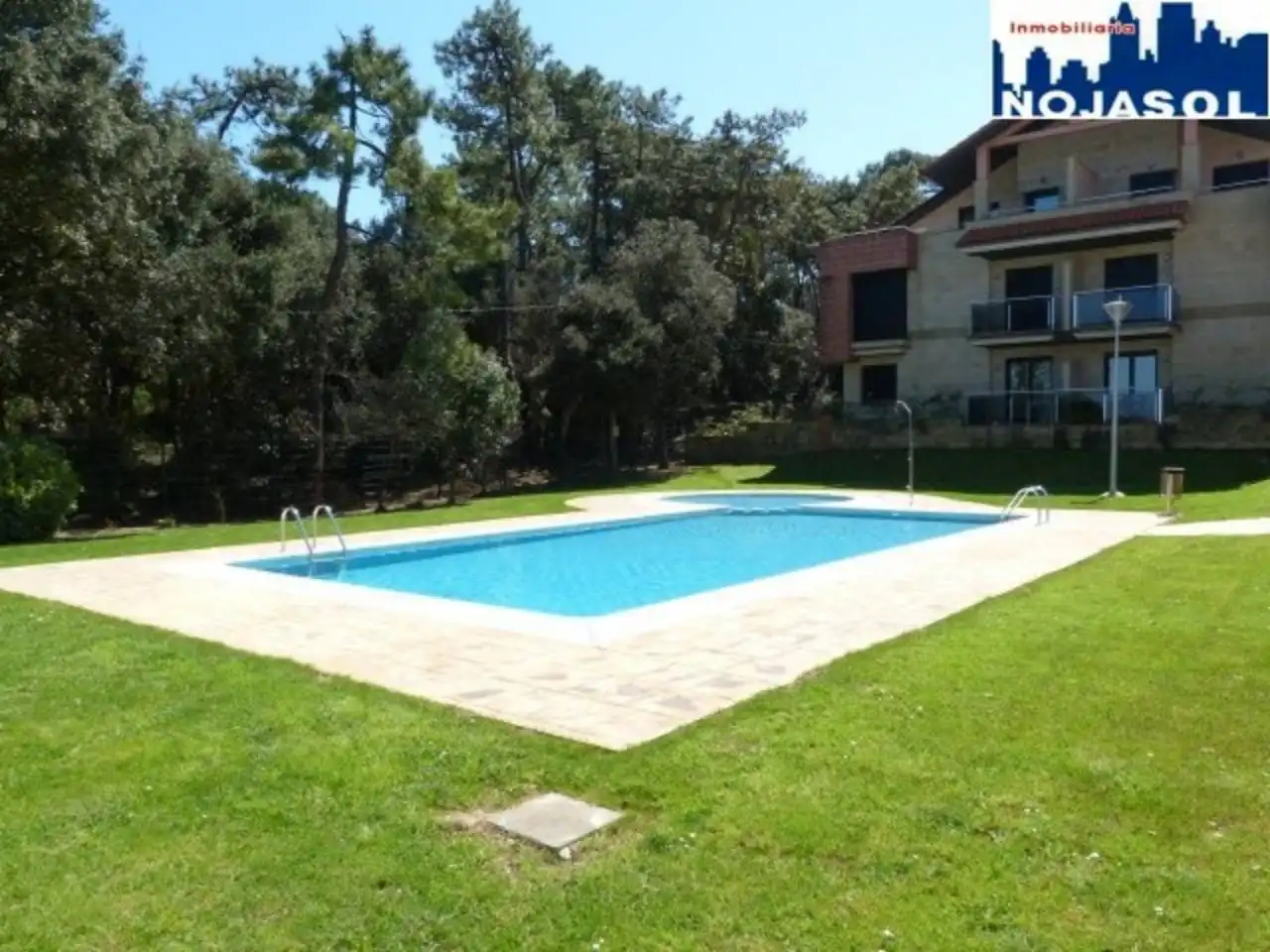 Piscina de Àtic de lloguer en Noja amb Calefacció, Terrassa i Moblat