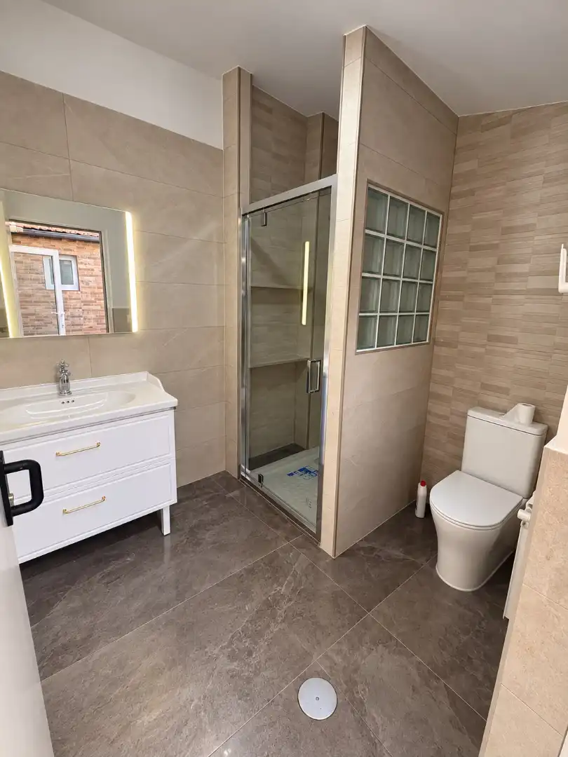 Badezimmer von Wohnung zum Verkauf in La Alhóndiga