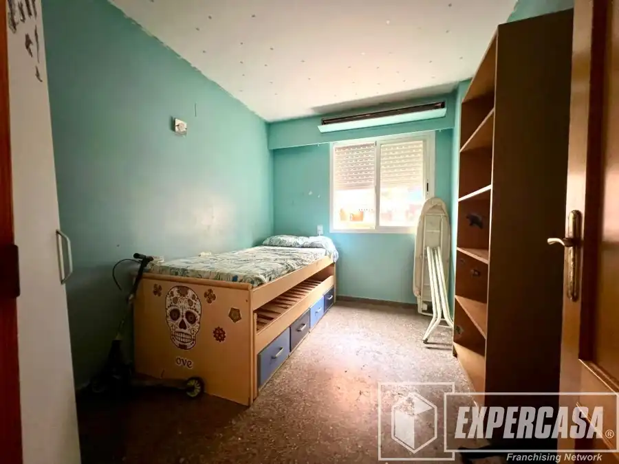 Bedroom of Flat for sale in Alaquàs, Valencia