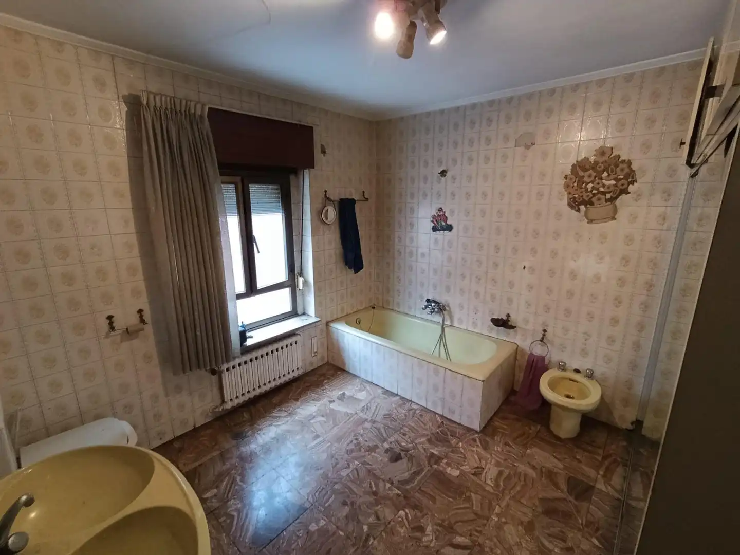 Badezimmer von Wohnung zum Verkauf in Langreo mit Heizung und Terrasse