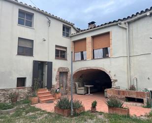 Casa adosada en venda a Plaça Constitucio, 2, Ultramort