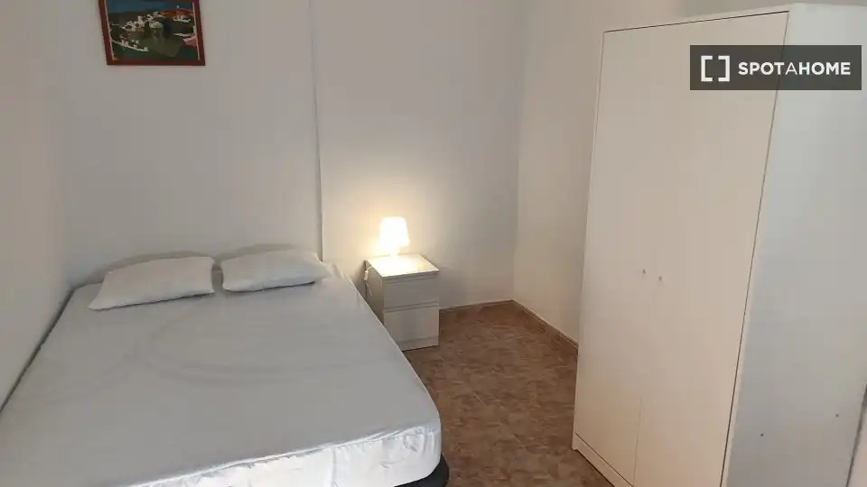 Schlafzimmer von Wohnung zur Miete in Barcelona mit Klimaanlage, Heizung und Möbliert