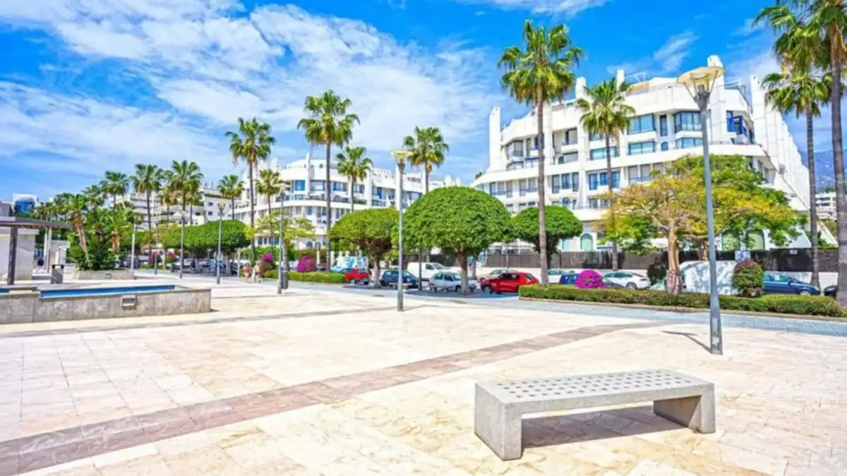 Vista exterior de Dúplex en venda en Marbella amb Aire condicionat, Calefacció i Terrassa
