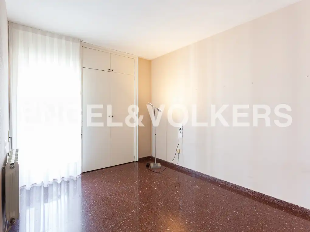 Flat for rent in Valencia  with Air Conditioner, Heating and Terrace