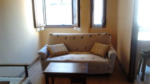 Foto 2 von Wohnung zur Miete in Calle Dos Amigos, 7, Cangas del Narcea, Asturias