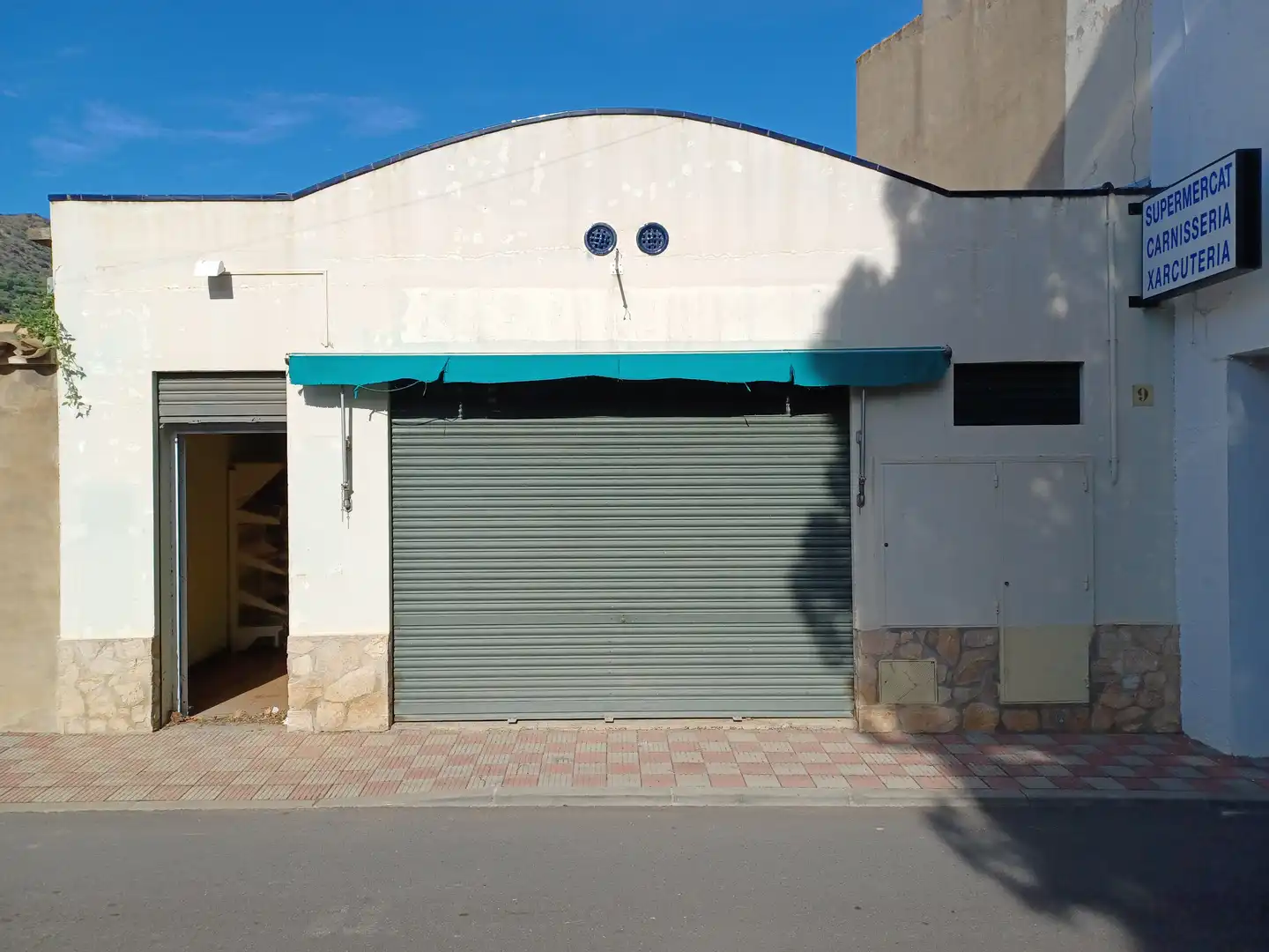 Local en venta en Colera