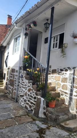 Casa-chalet en Venta en Olvido en Castro Caldelas