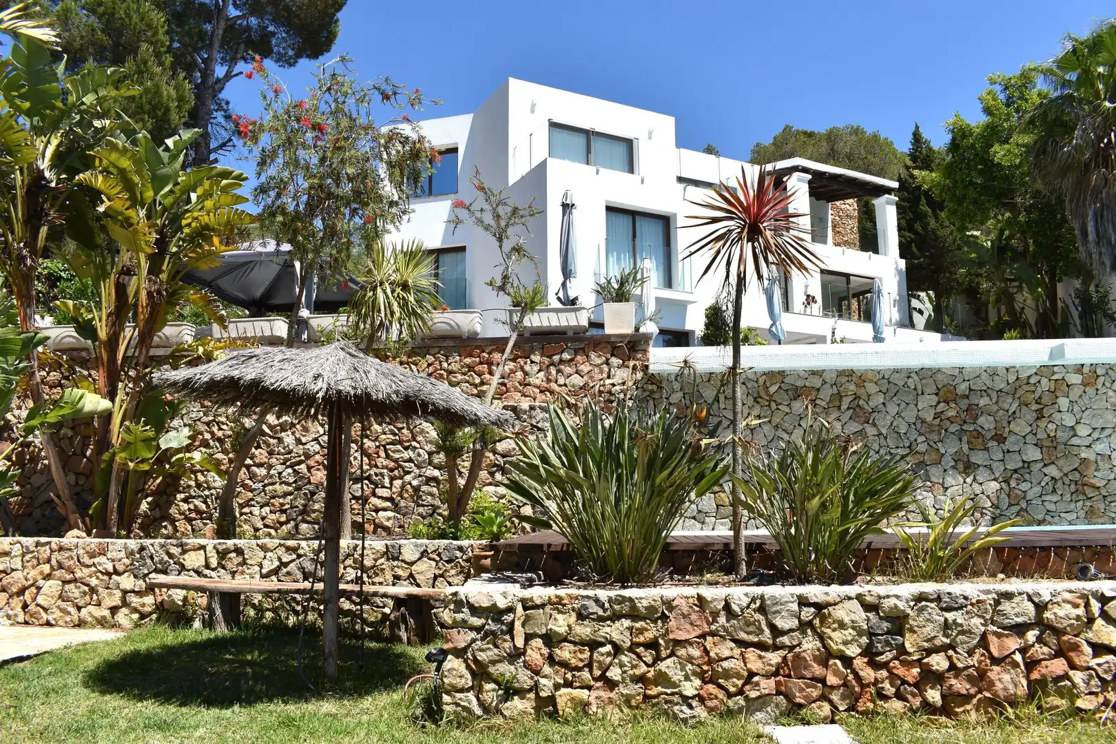 Vista exterior de Casa o chalet en venta en Sant Antoni de Portmany con Aire acondicionado, Terraza y Trastero