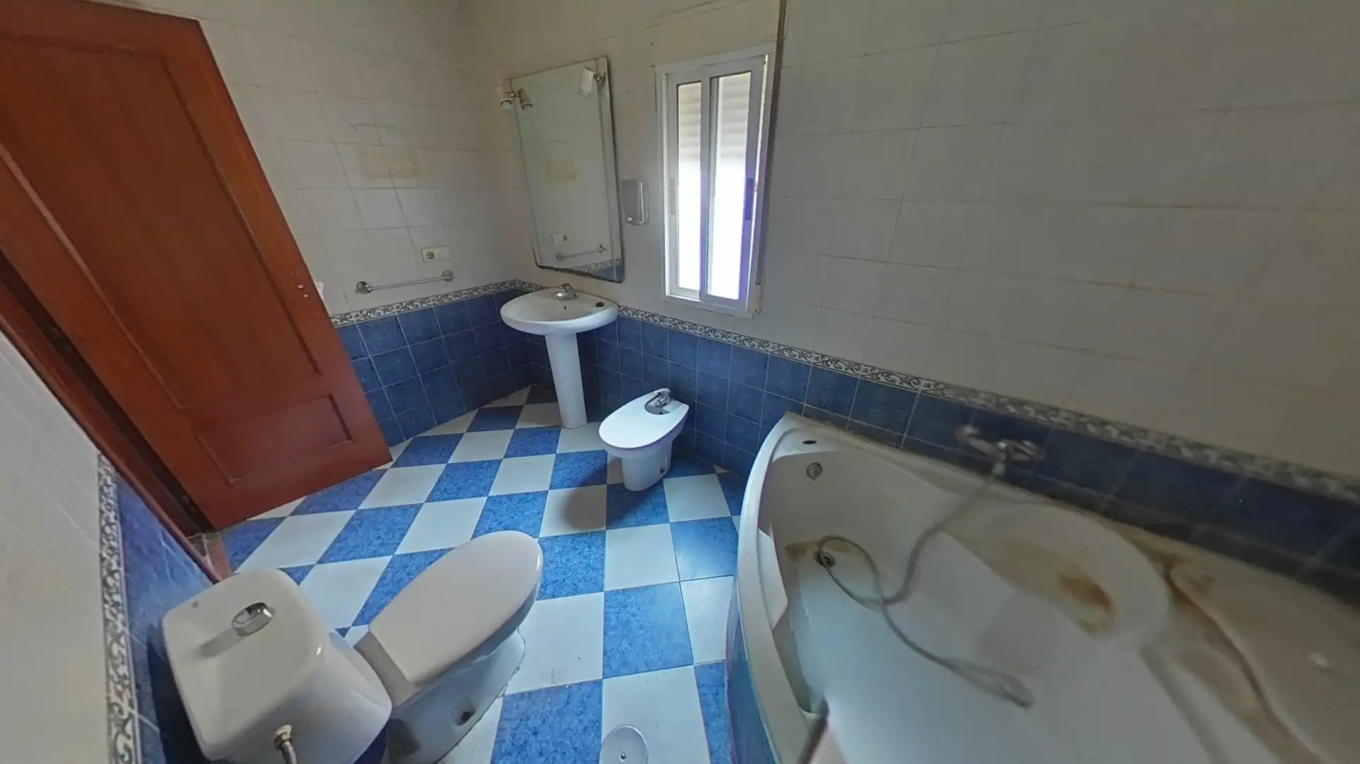 Bathroom of Houses for sale in Adra  with Terrace
