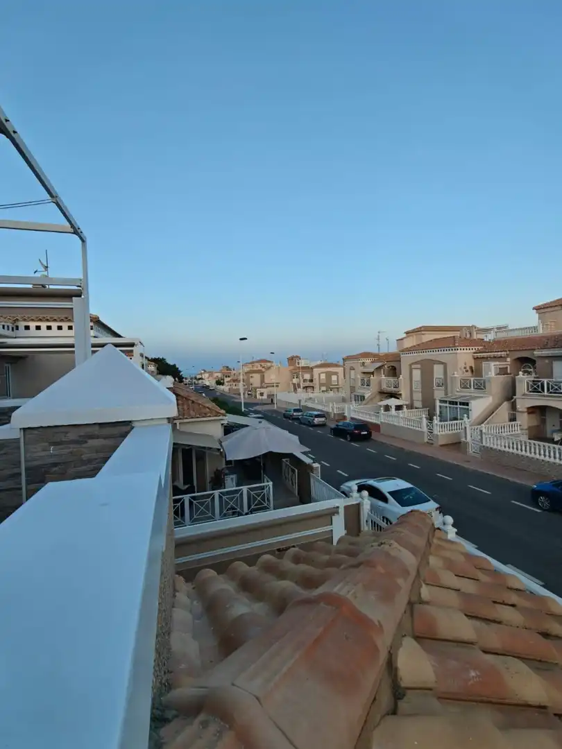 Vista exterior de Planta baixa de lloguer en Torrevieja amb Aire condicionat, Calefacció i Terrassa