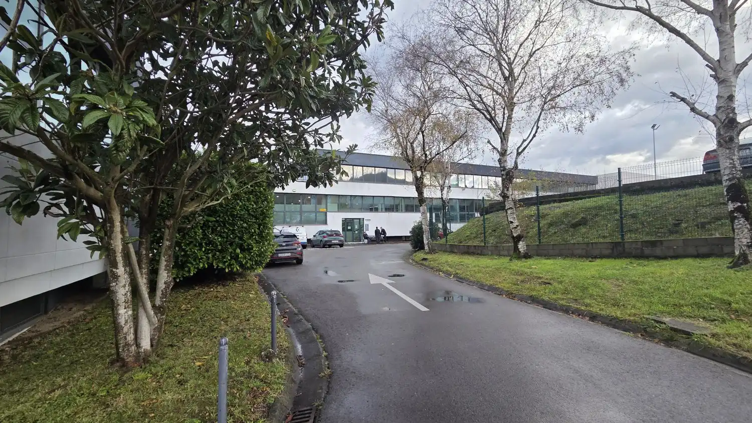 Außenansicht von Büro zur Miete in Zamudio