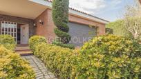 Vista exterior de Casa o xalet en venda en Sant Quirze del Vallès amb Aire condicionat, Jardí privat i Parquet