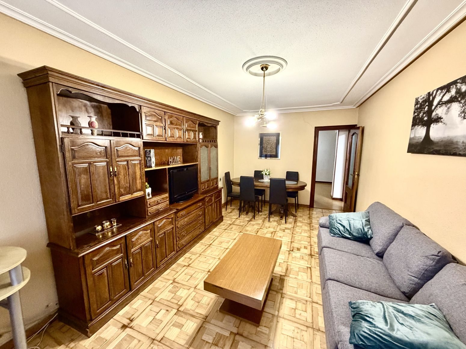 Sala de estar de Piso en venta en Gijón  con Calefacción, Parquet y Terraza