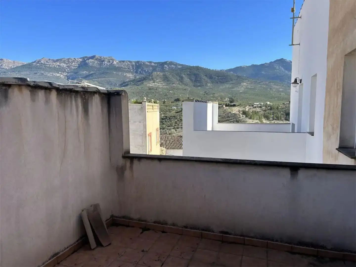 Vista exterior de Casa adosada en venta en Quesada con Trastero