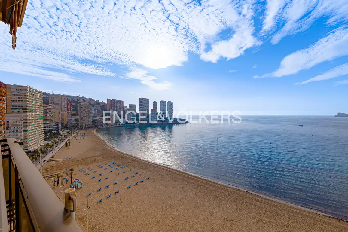 Bedroom of Apartments for sale in Benidorm