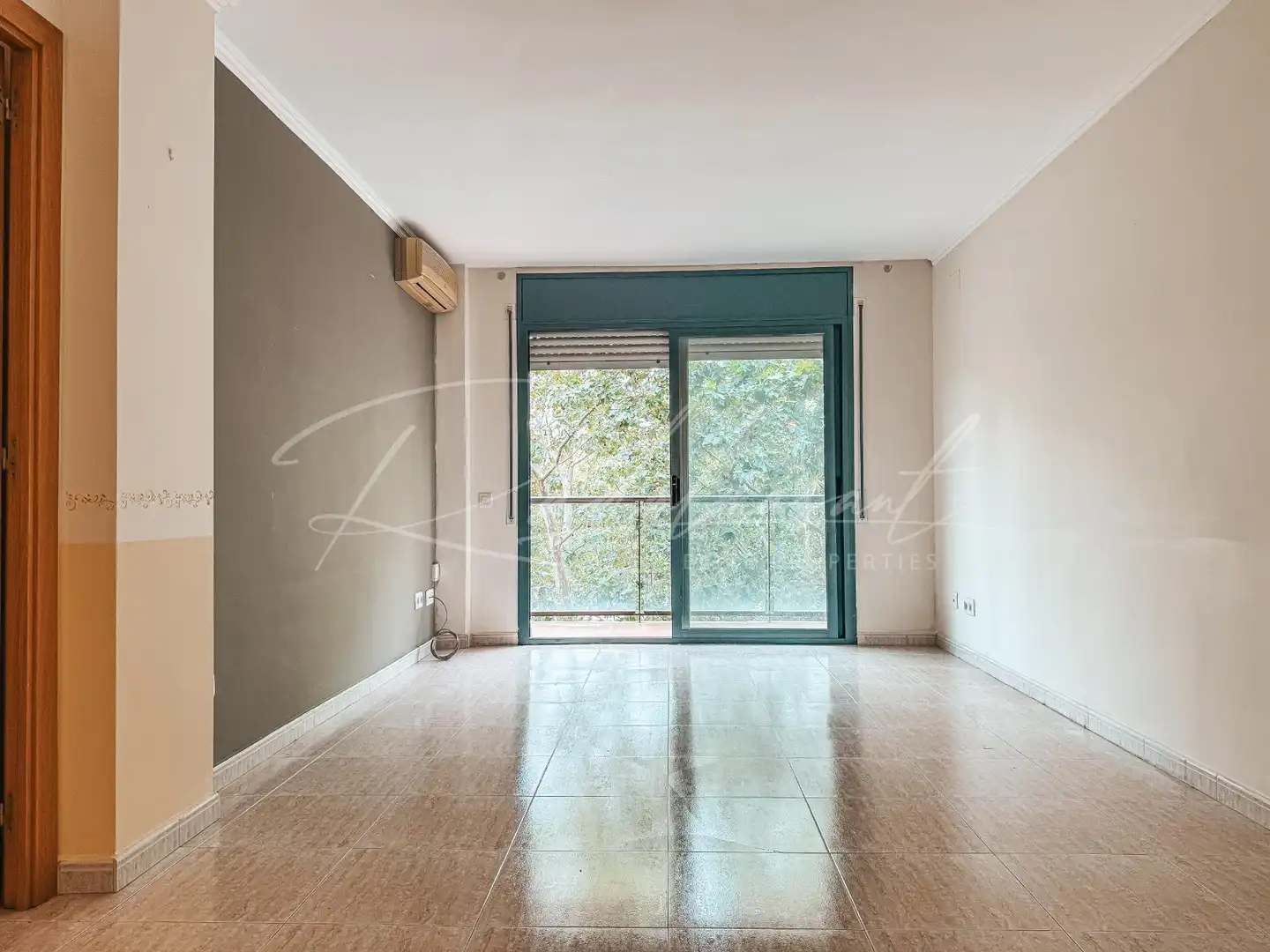 Wohnzimmer von Wohnung zum Verkauf in Cambrils mit Klimaanlage, Heizung und Privatgarten