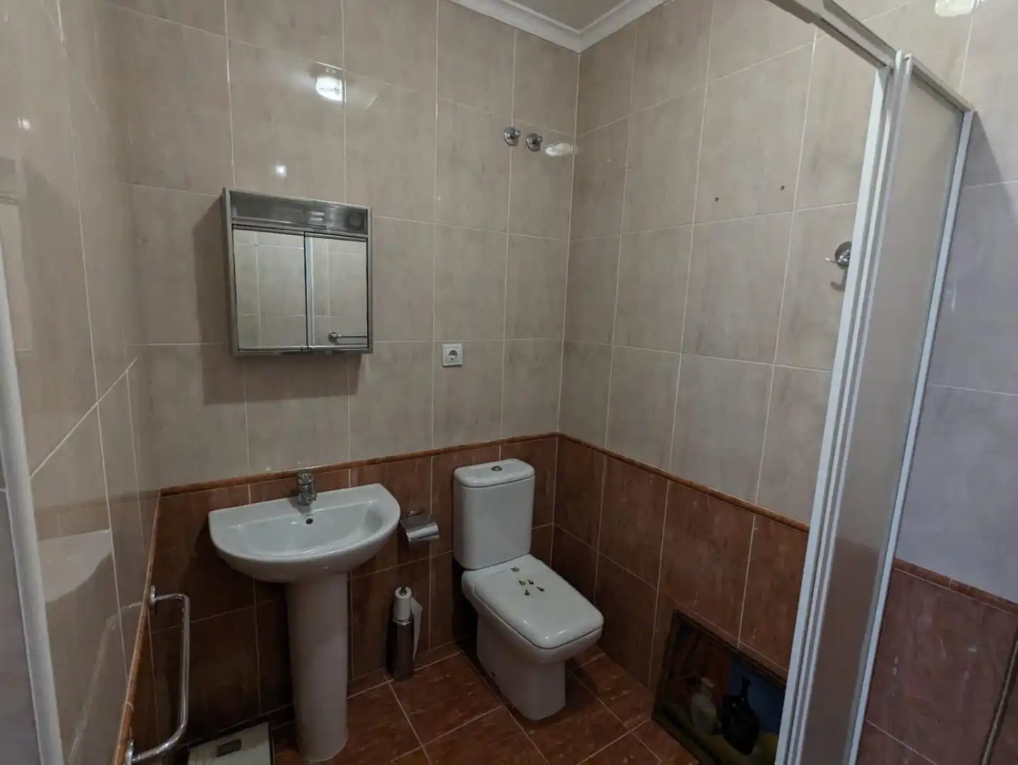 Bathroom of Flat for rent in Ferrol  with Heating, Parquet flooring and Furnished