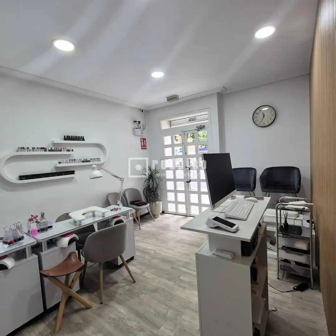 Local en venta en Los Remedios