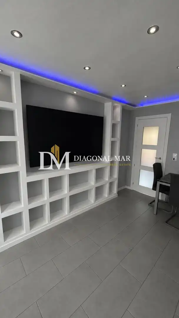 Sala de estar de Piso en venta en Sant Adrià de Besòs con Aire acondicionado, Amueblado y Balcón
