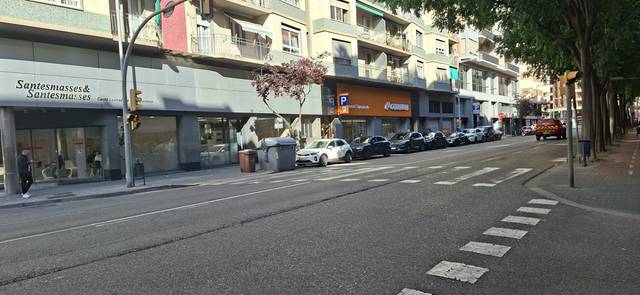 Local comercial en Venta en Carrer del Comte de Vinatesa en Cappont